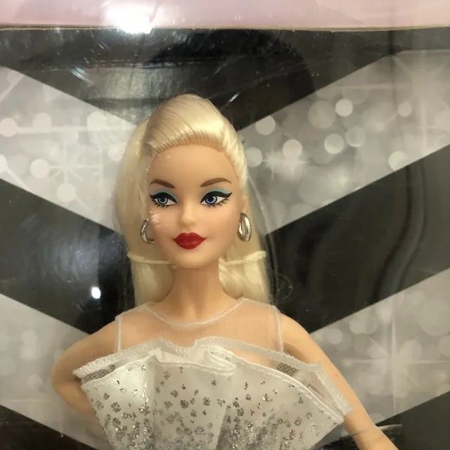 Boneca Barbie 60º aniversário desde 1959 - 60 anos modelo Raríssimo - Foto 2