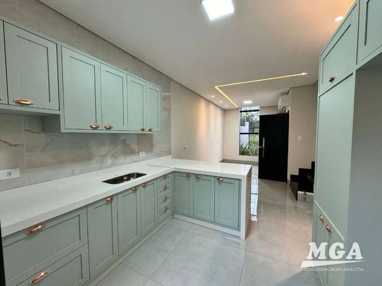 Sobrado com 3 dormitórios à venda, 104 m² por R$ 620.000,00 - Jardim Copacabana - Foz do I - Foto 3