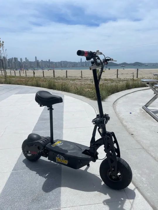 Scooter Patinete Elétrico Two Dogs 800w - Foto 3