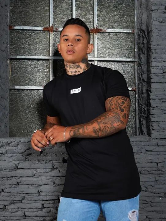 High-quality Men's Black Long-Sleeve T-Shirt with Superior Comfort and Excellent Quality