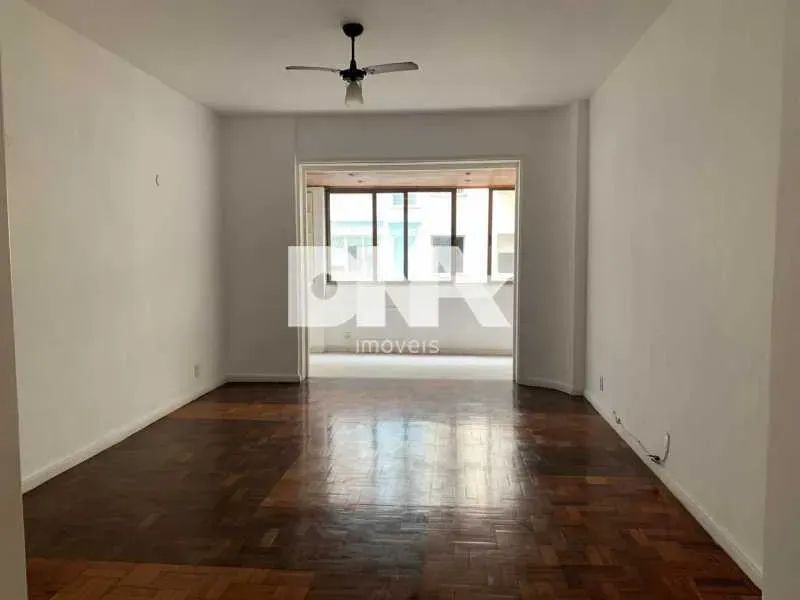 Apartamento - / Residencial / Copacabana