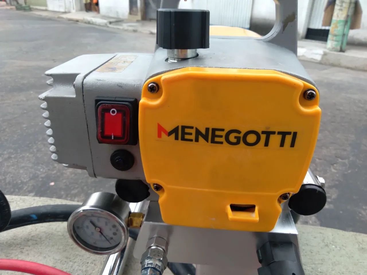 Pistola de pintura Menegotti MMA 900 - Usada - Foto 6