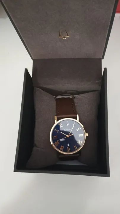 Relogio Bulova novo na caixa.Nunca usado!