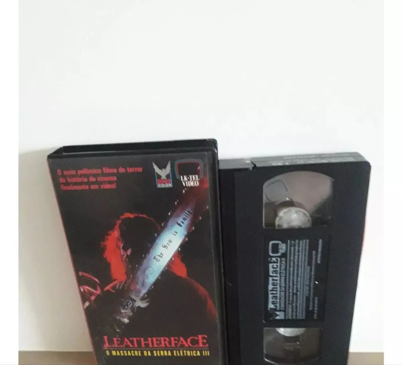 Trilogia em Fitas Vhs O Massacre da Serra Elétrica - Raridade - Foto 4
