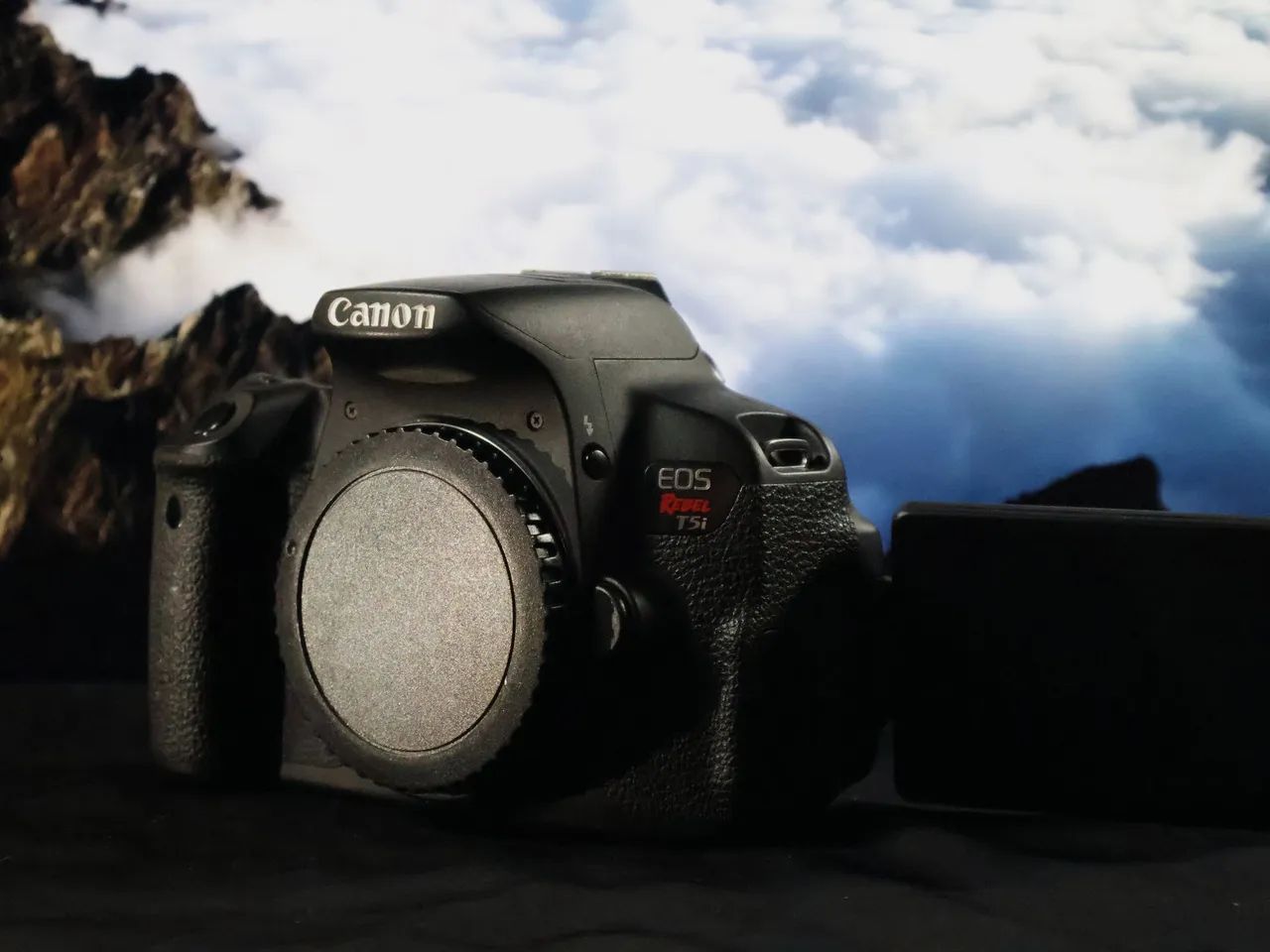 Canon T5i + Lente Canon 75-300mm - Ótimo custo benefício | NEGOCIÁVEL 