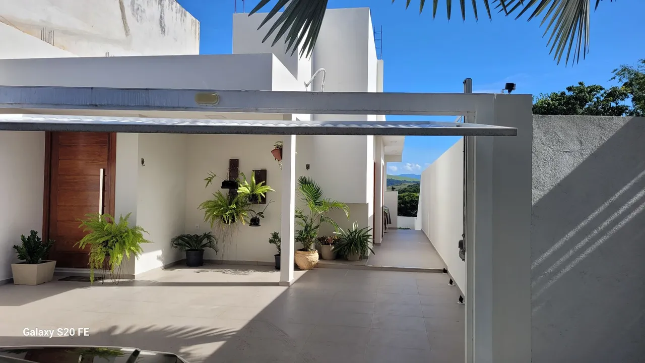 Vendo casa em São Fidelis RJ