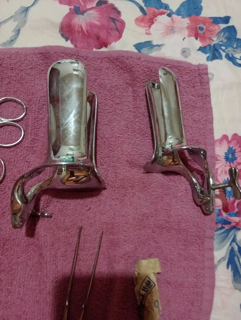 Kit para suturar com pinça e pote alumínio entre outros procedimentos cirúrgicos  - Foto 4