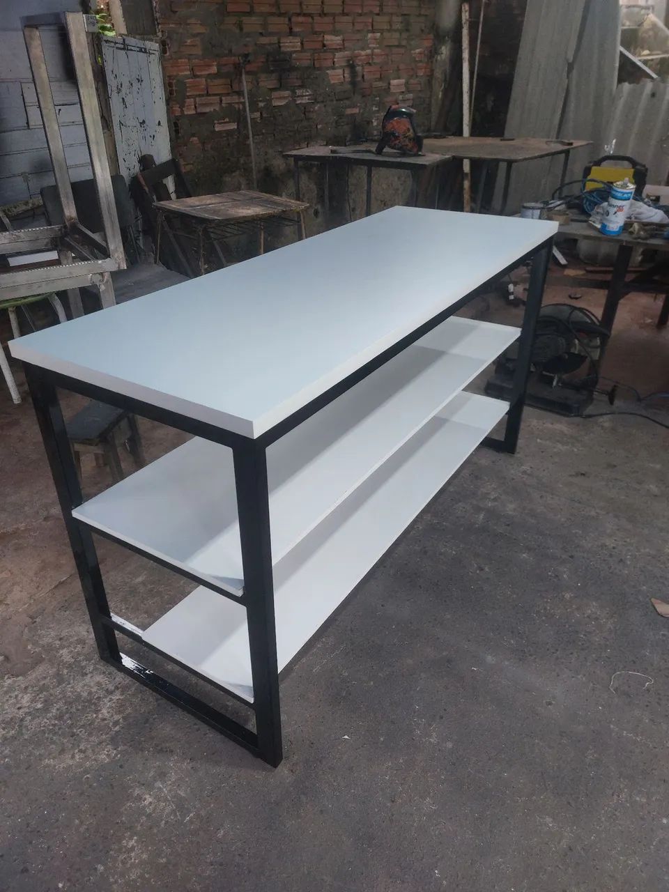 Mesa de Madeira com Estrutura Metálica - Foto 5