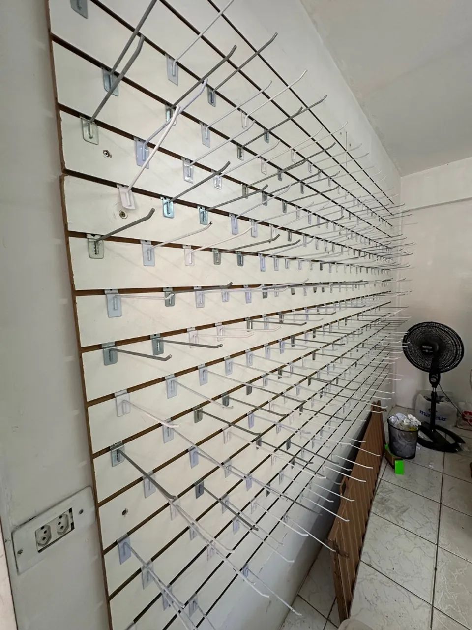 Ganchos para painel Canaletado  - Foto 3