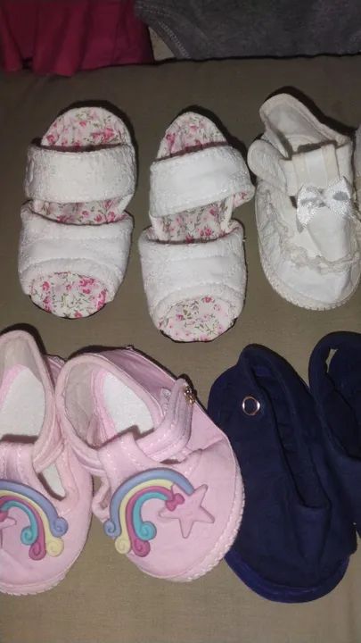 Sapatinhos e coisinhas pra cabeça de menina - Foto 2
