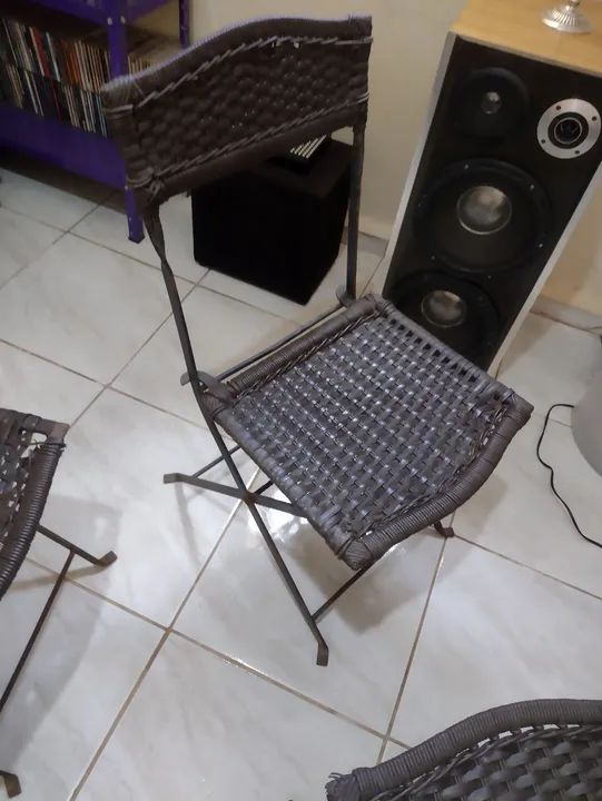 Cadeira de Fibra Sintética para Área Externa - Ler descrição  - Foto 6