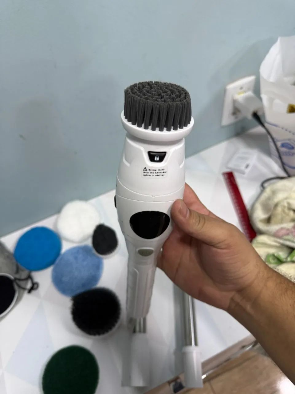 Escoba de Limpeza Elétrico 9 em 1 - Escova C/Cabo Extensível - Foto 2