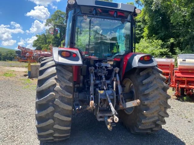 Trator Massey Ferguson - MF 5710. Fabricação 2022 - Foto 3