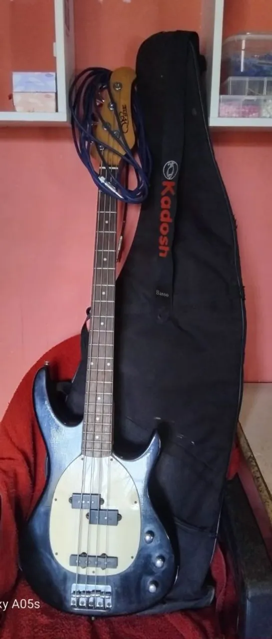 Baixo Elétrico Kadosh
