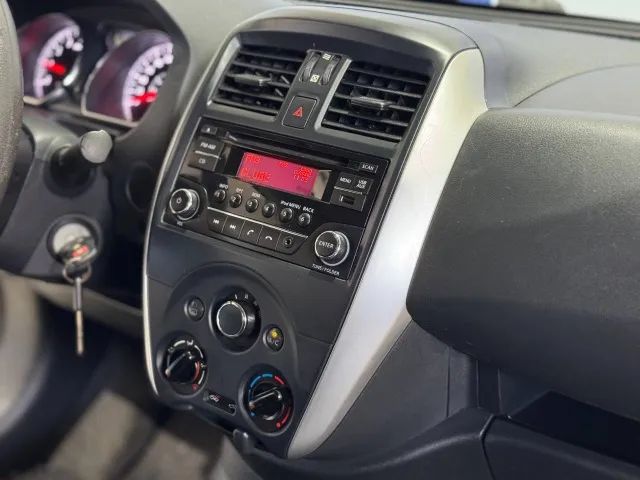 Nissan Versa SL 1.6 16V Flexstart 4P Mec. 2016 - Foto 10