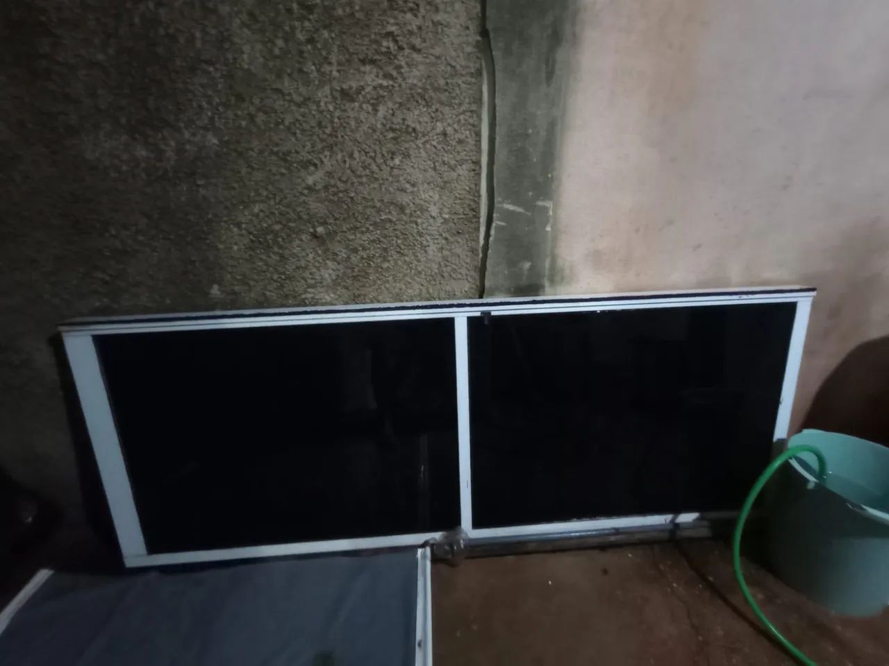 Shelf 64232509465857123