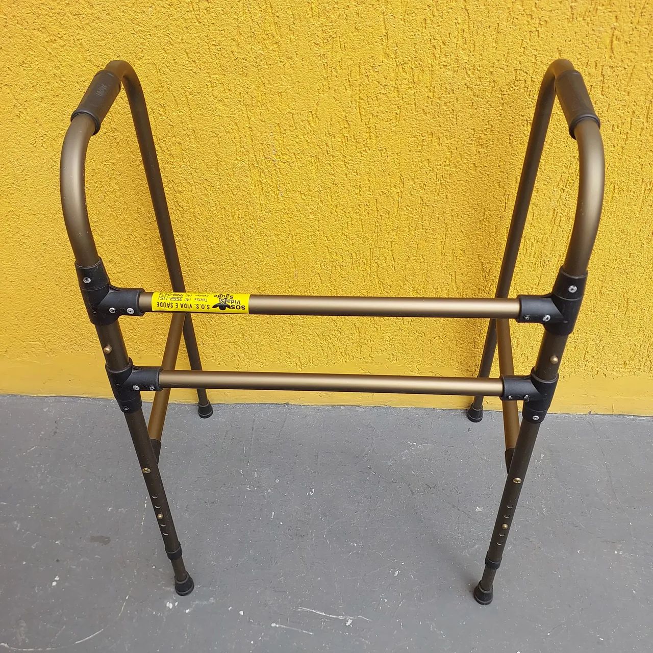 Andador de alumínio dobrável para idosos - Foto 2