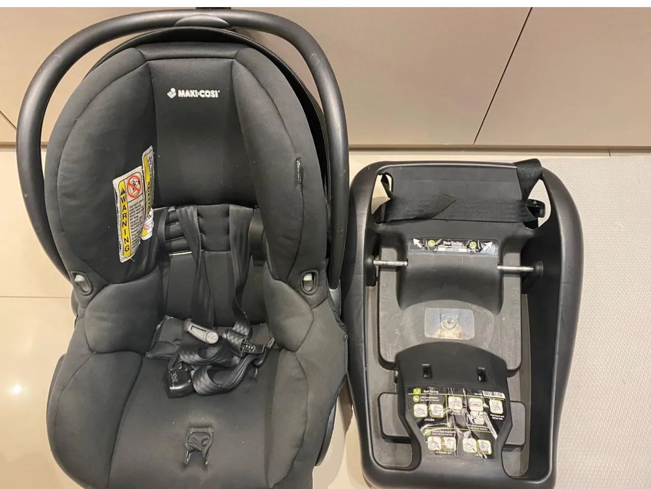 Bebê Conforto Maxi-Cosi com Base