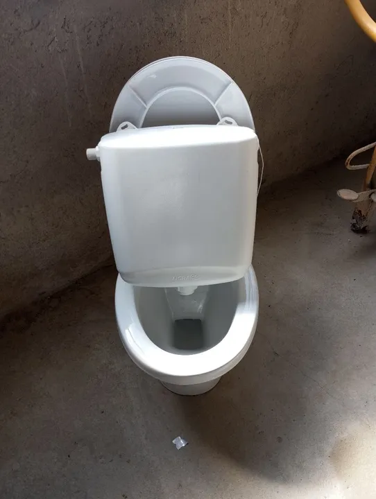 Vazo sanitario infantil completo na cor branca