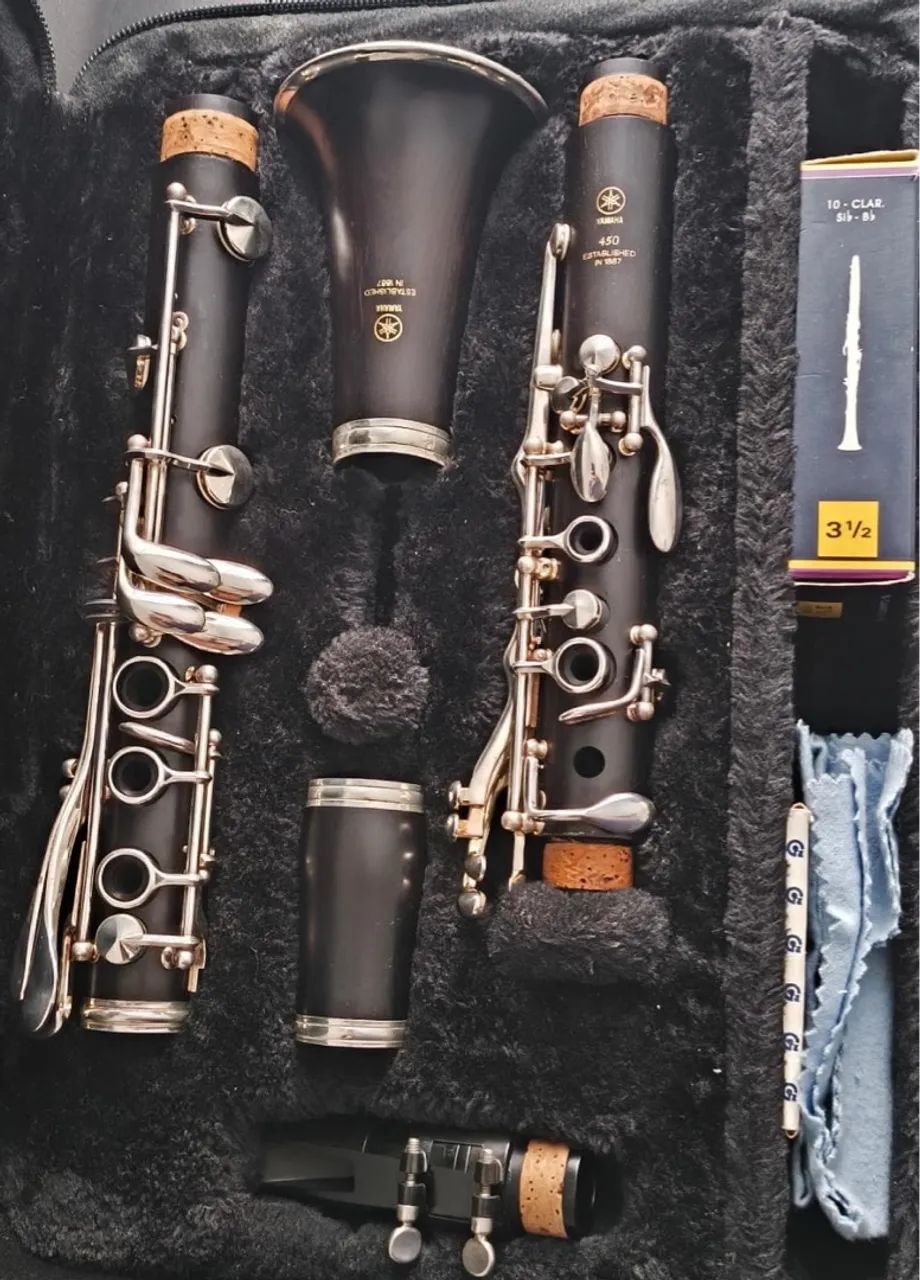 Clarinete Yamaha Semiprofissional - Japan