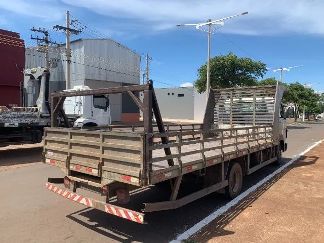 VENDE SE CAMINHÃO VW 8160 UNICO DONO - 183000 KM - Foto 5