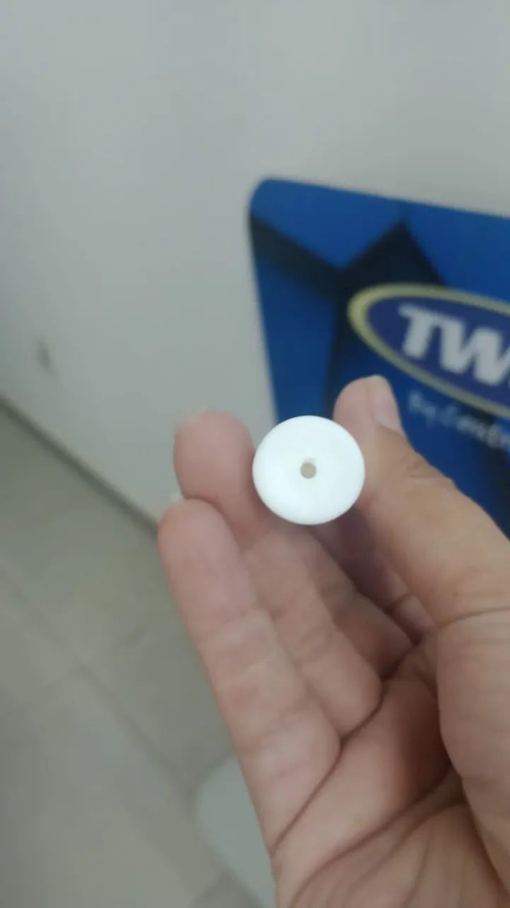 Isolador Para Cerca Elétrica Com Proteção Uv -pct. 2100 pçs - Foto 3