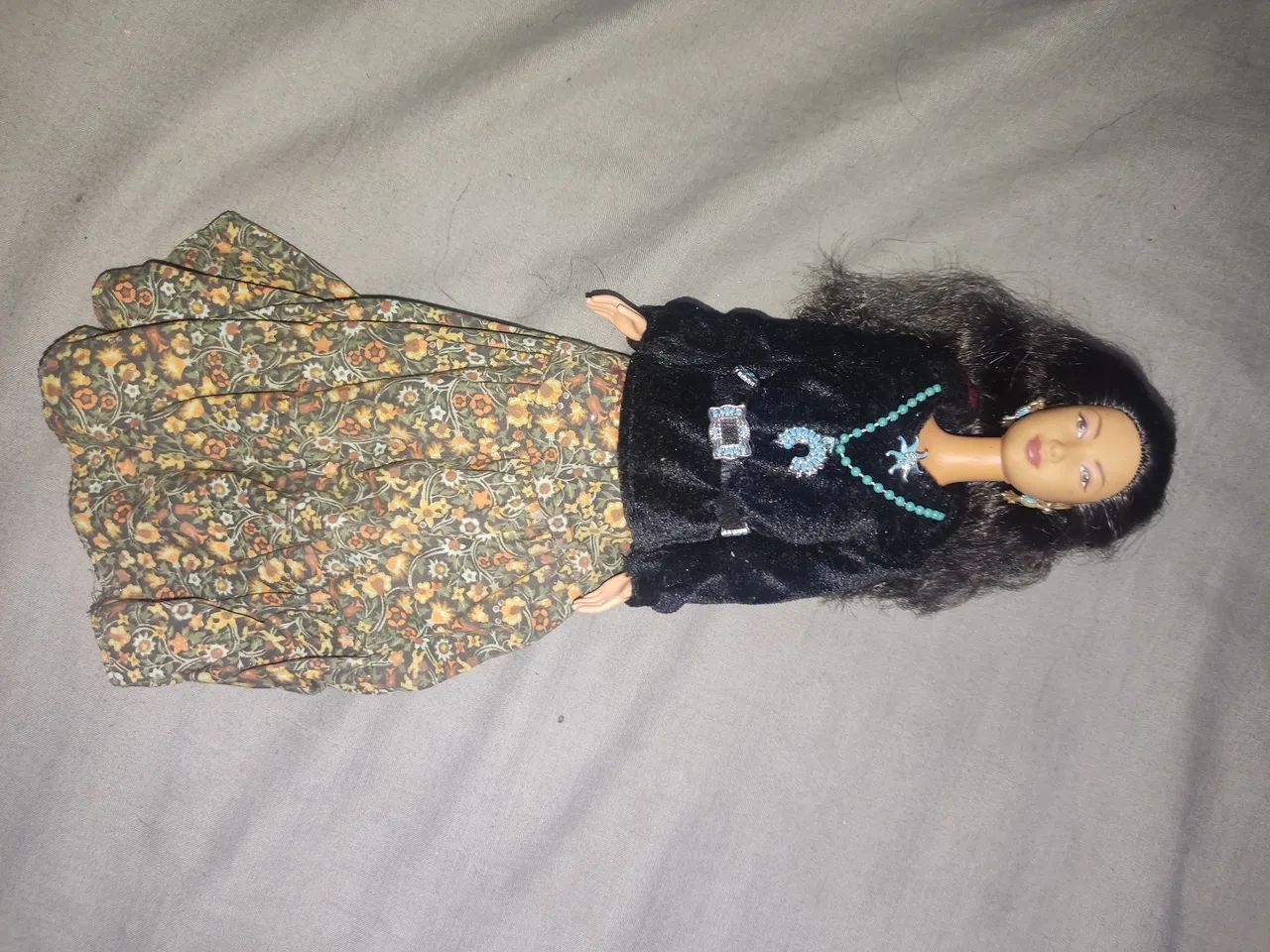Boneca Barbie Native American