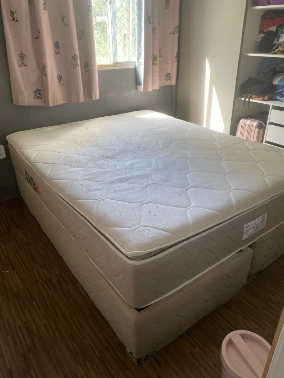 Cama Box de casal - queen size
