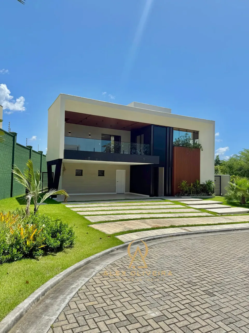 Imóvel para venda possui 400 metros quadrados com 4 quartos em Centro - Eusébio - CE