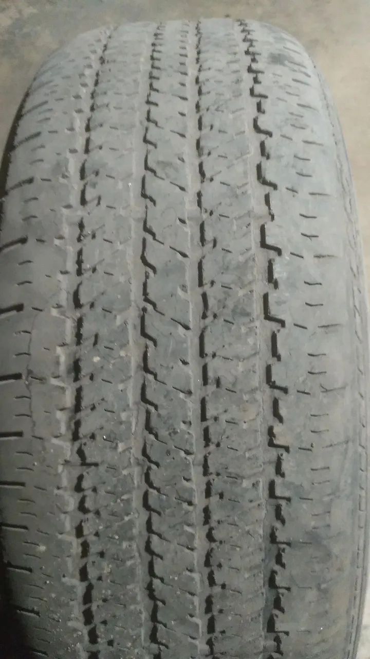 pneu bridgestone 255/60r18 - Foto 3