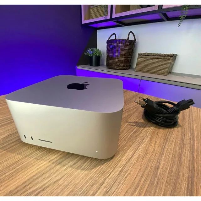 Apple Mac Studio M1 Max Silicon 10-Core 32GB Ram 512GB SSD 24-Core