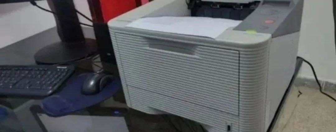 Impressora Samsung ml 3710nd bem conservada com toner  - Foto 5