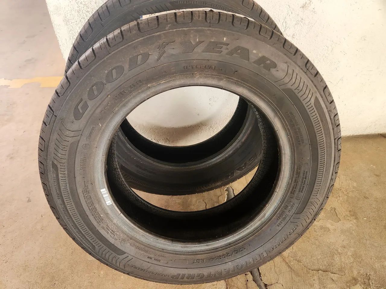 Pneu 175 70 14 Goodyear  - Foto 2