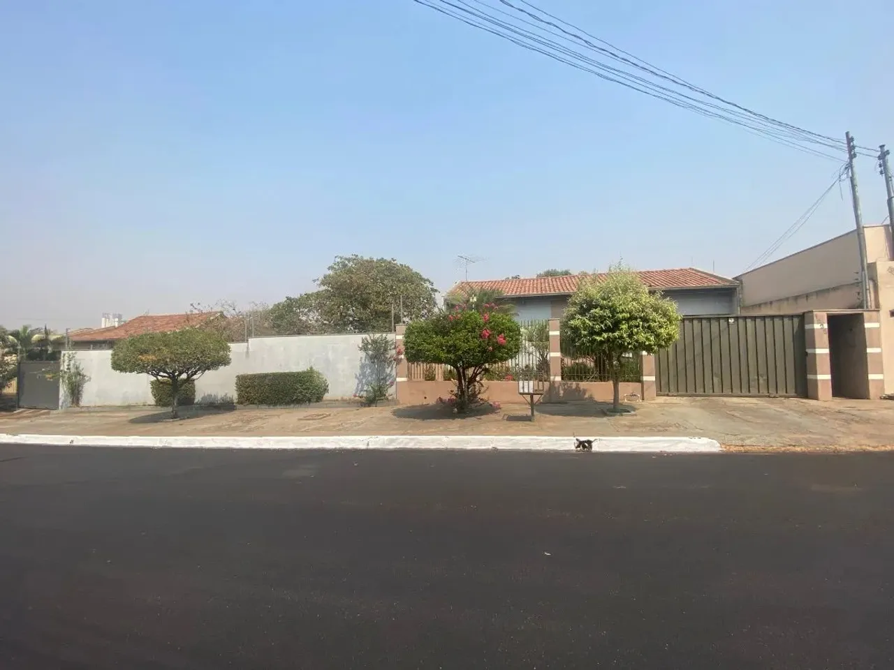 Casa tipo para venda com 2 quartos, sendo 1 suíte, 360m²