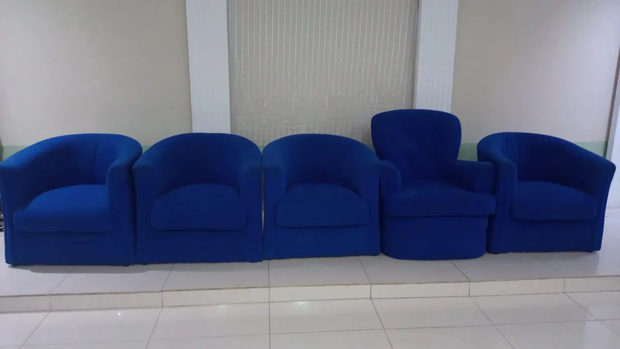 4 POLTRONAS AZUL R$700 - Foto 2