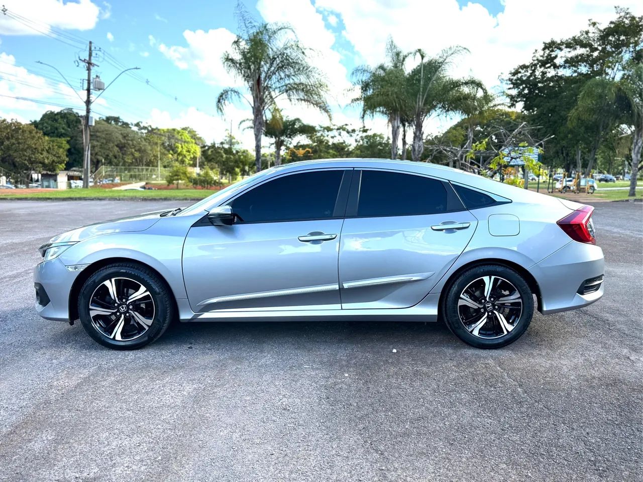 Honda Civic EXL CVT - Impecável 