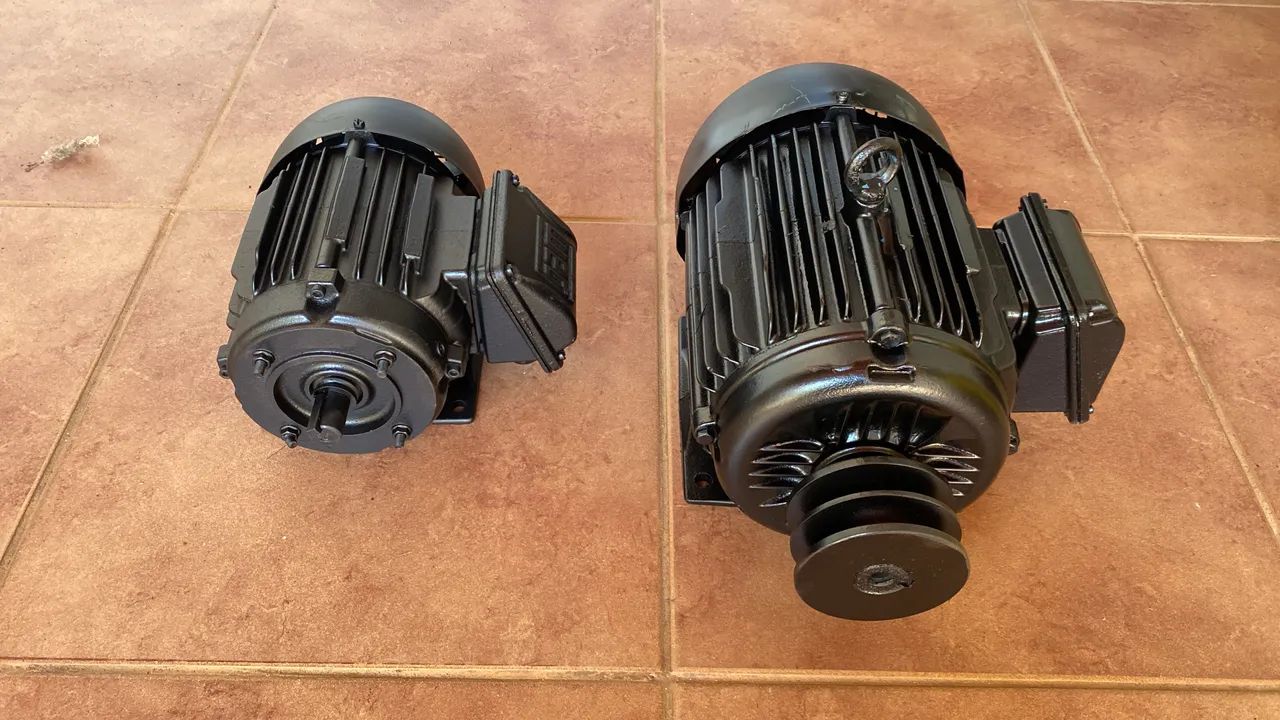 Vende-se Motores Elétricos 