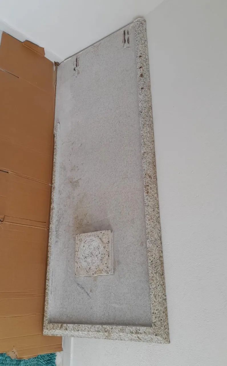 Vendo mesa de marmore em granito branco... medindo 1.74 comprimento por 70 largura  - Foto 5