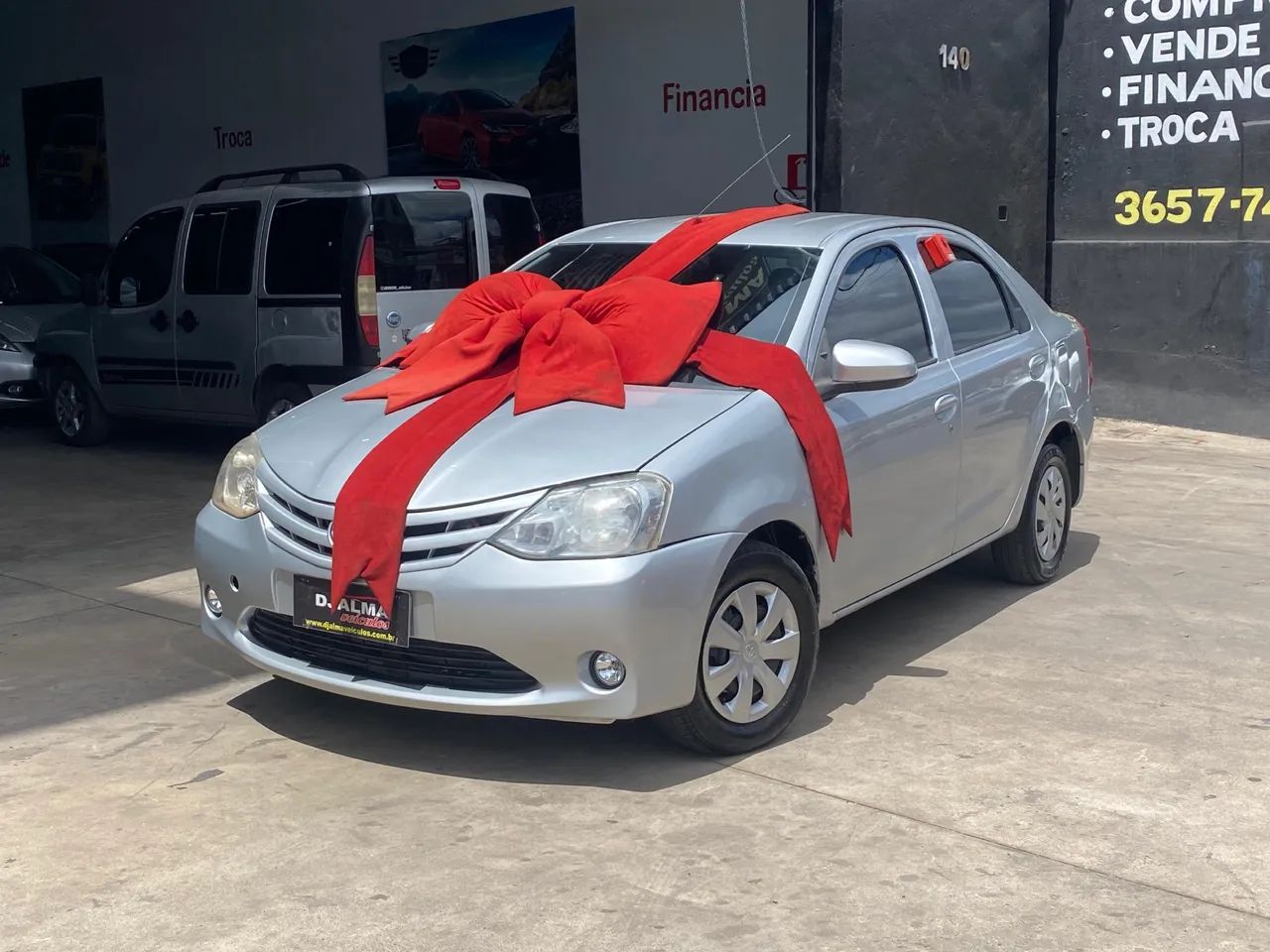 TOYOTA ETIOS SEDAN 1.5 X 2014 (FINANCIO COM R$9.000 DE ENTRADA)