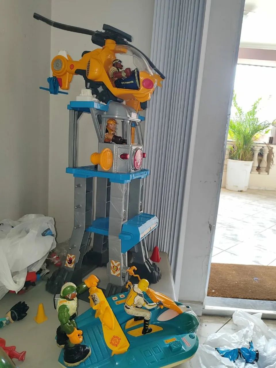 Lote de brinquedos  Fischer prince