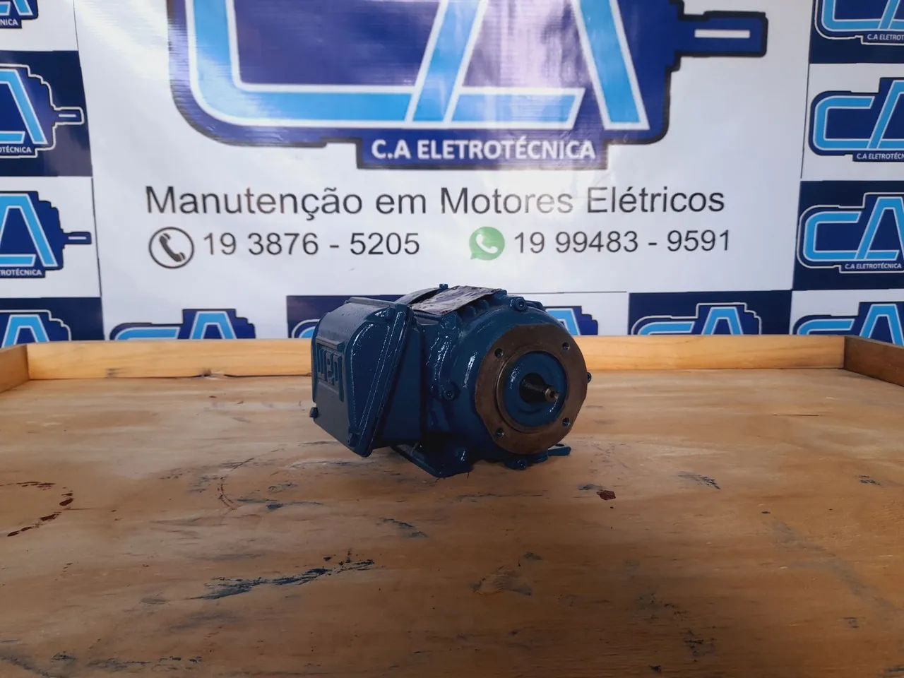 Motor elétrico 0,33 CV 4polos Trifásico