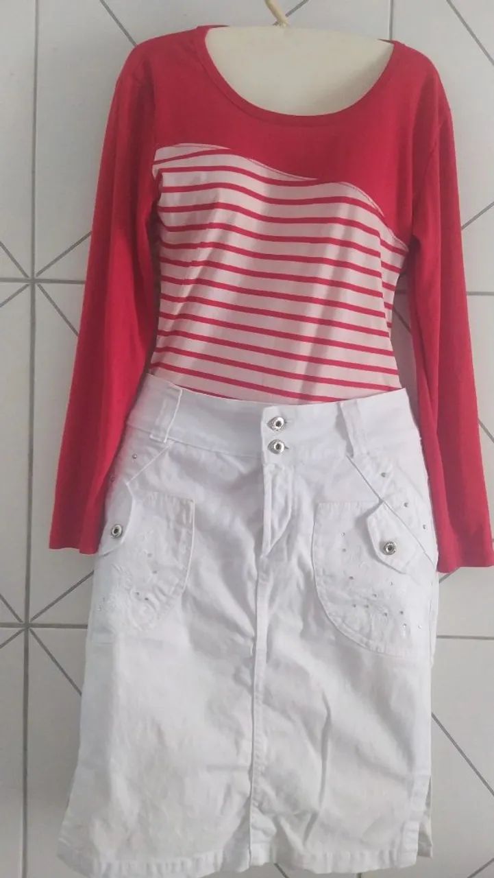 Conjunto Saia branca jeans com elastano + Blusa Listrada Vermelha 