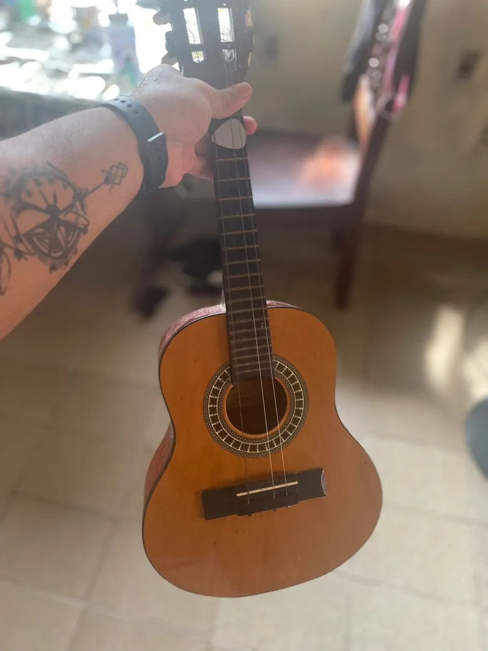 Cavaquinho Acústico em Ótimo Estado