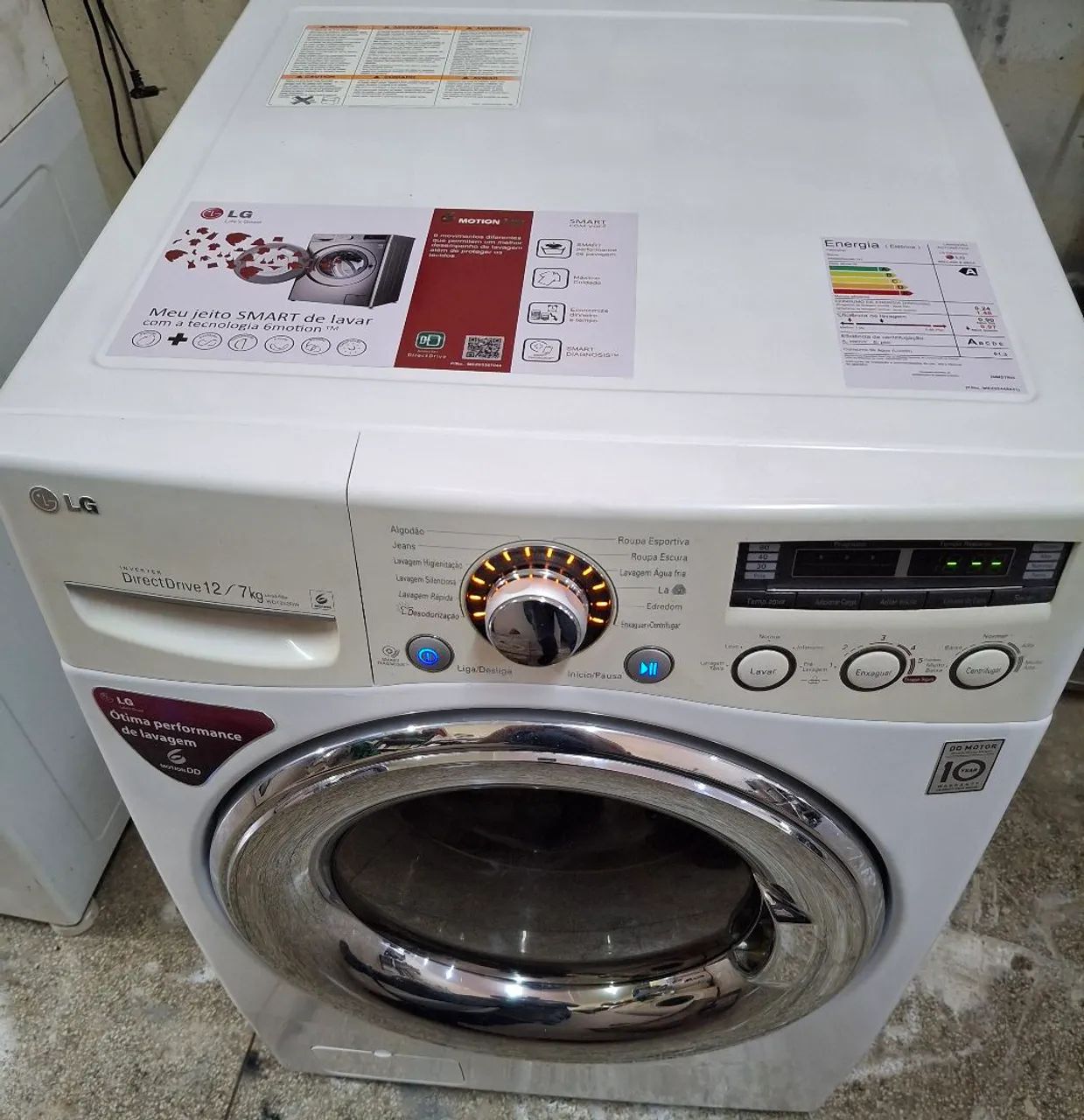 Lava e seca 110v semi nova de 12kg grande