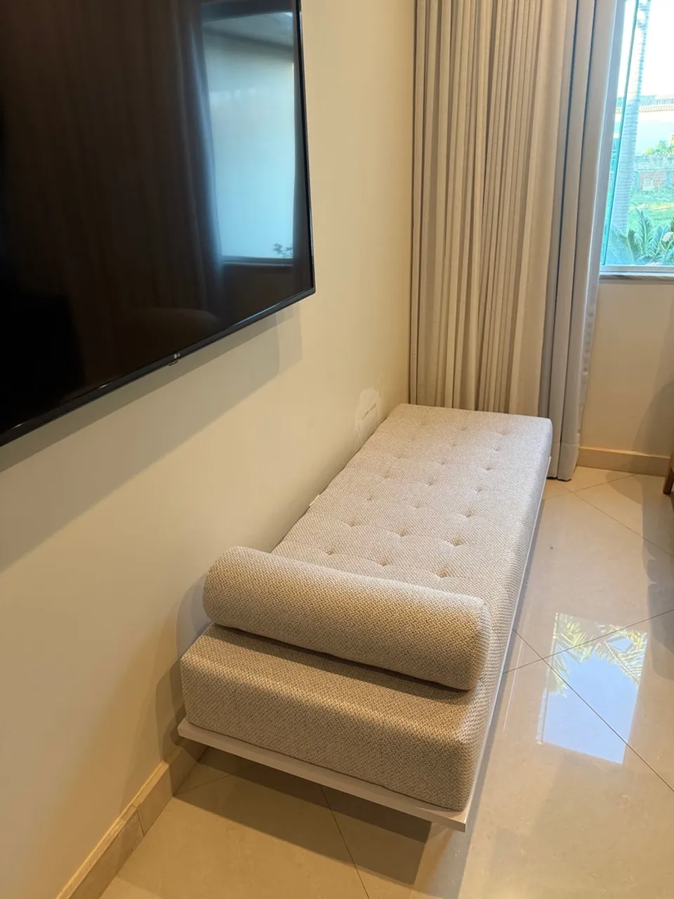 Divã recamier moderno com design elegante
