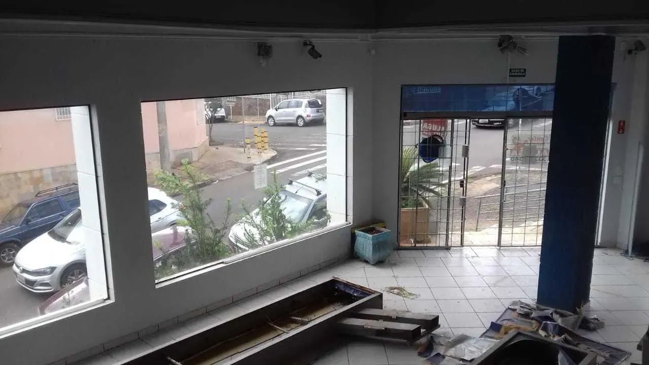 CENTRO COMERCIAL - LOJA E GALPÃO - Foto 2