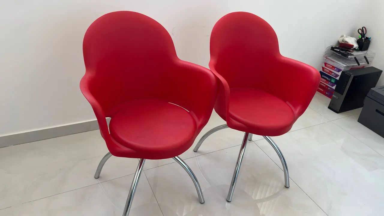 Par de Cadeiras Vermelhas Design Moderno - Foto 2