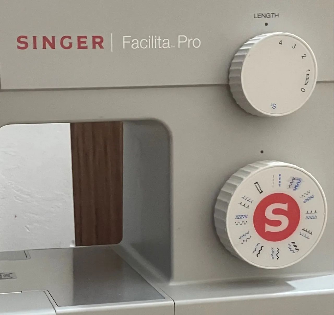 Máquina de Costura Singer Facilita Pro - Foto 2