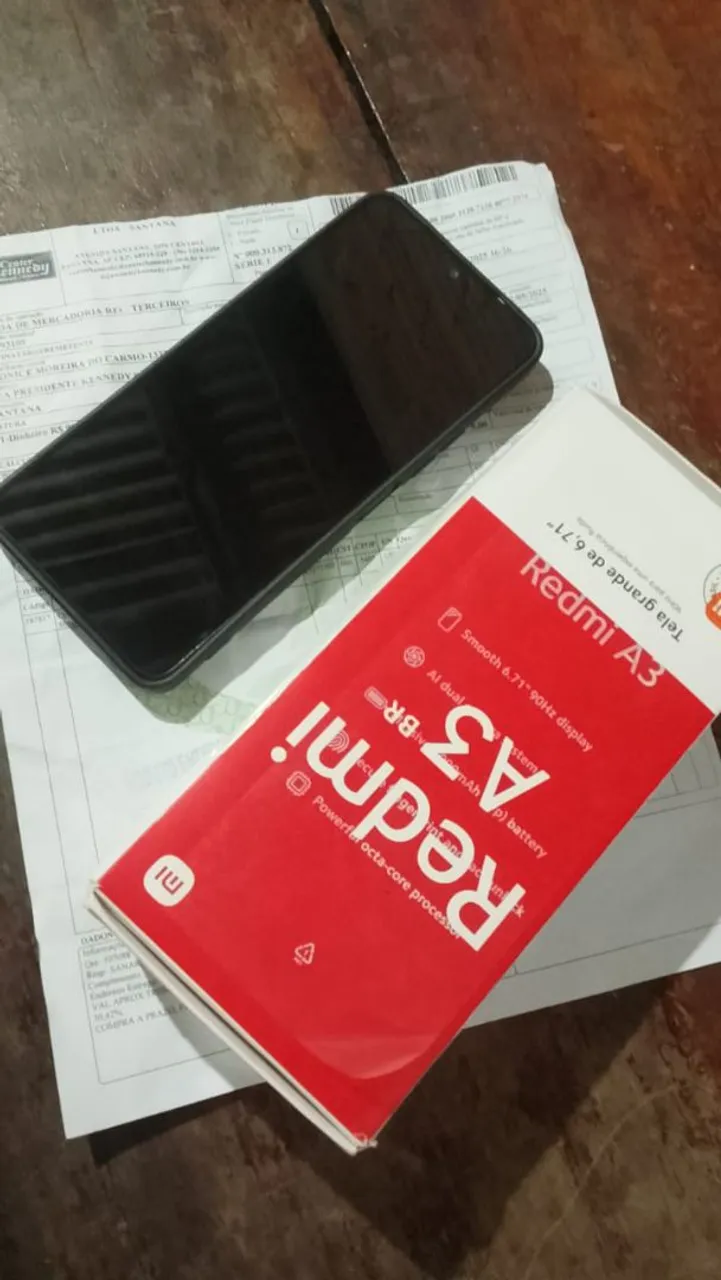 Celular novo Quatro Dias de uso