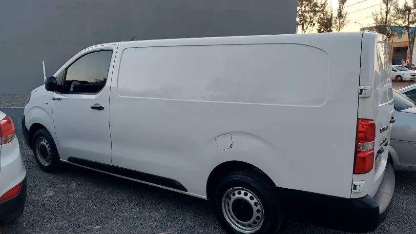 Expert Cargo Furgão 1.5 Diesel 2022/2022 apenas R$ 127.900,00 - Foto 3